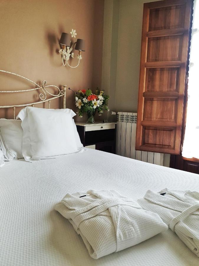 Hotel Rural Casona De Cefontes Eksteriør bilde